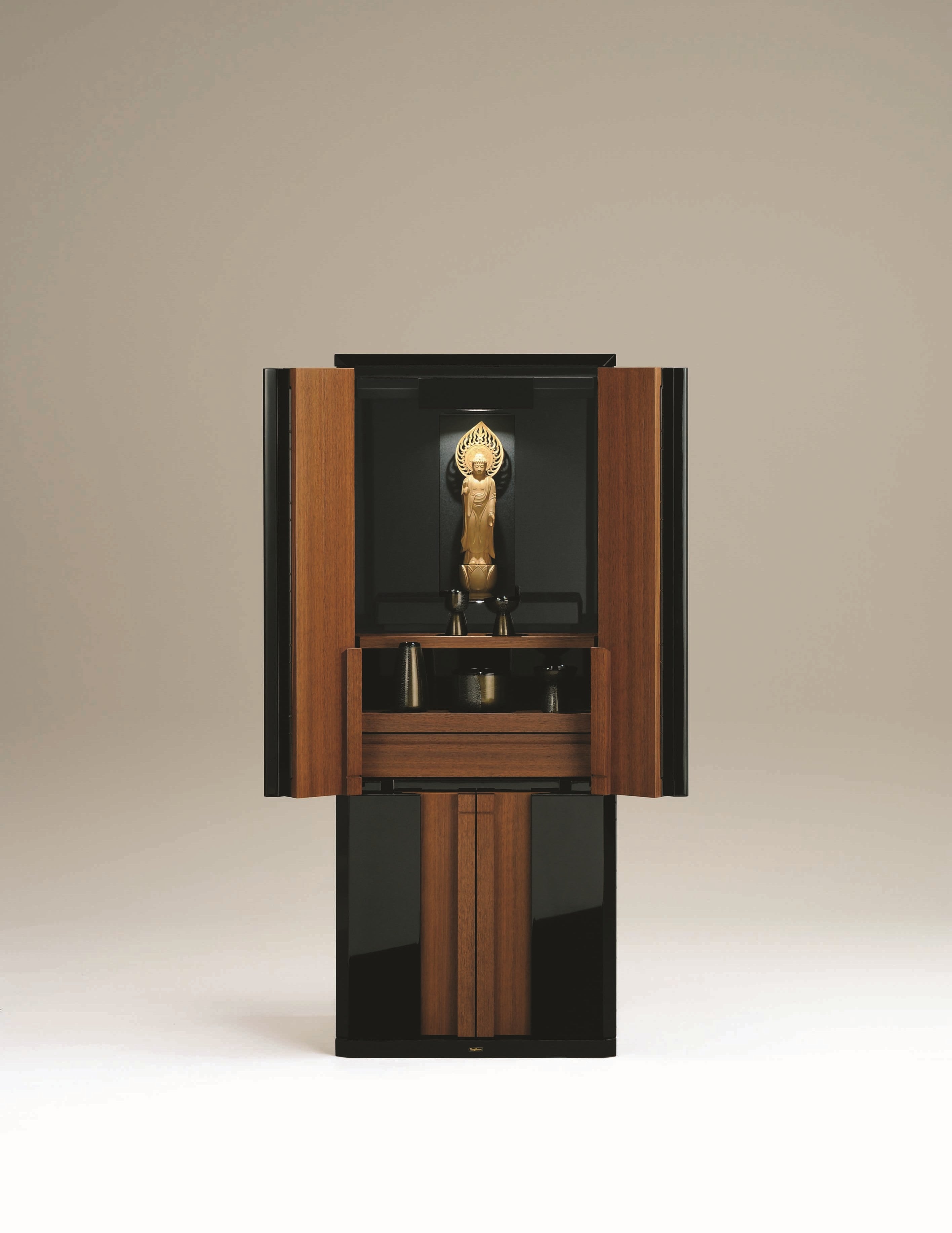 エンブレム ブラック