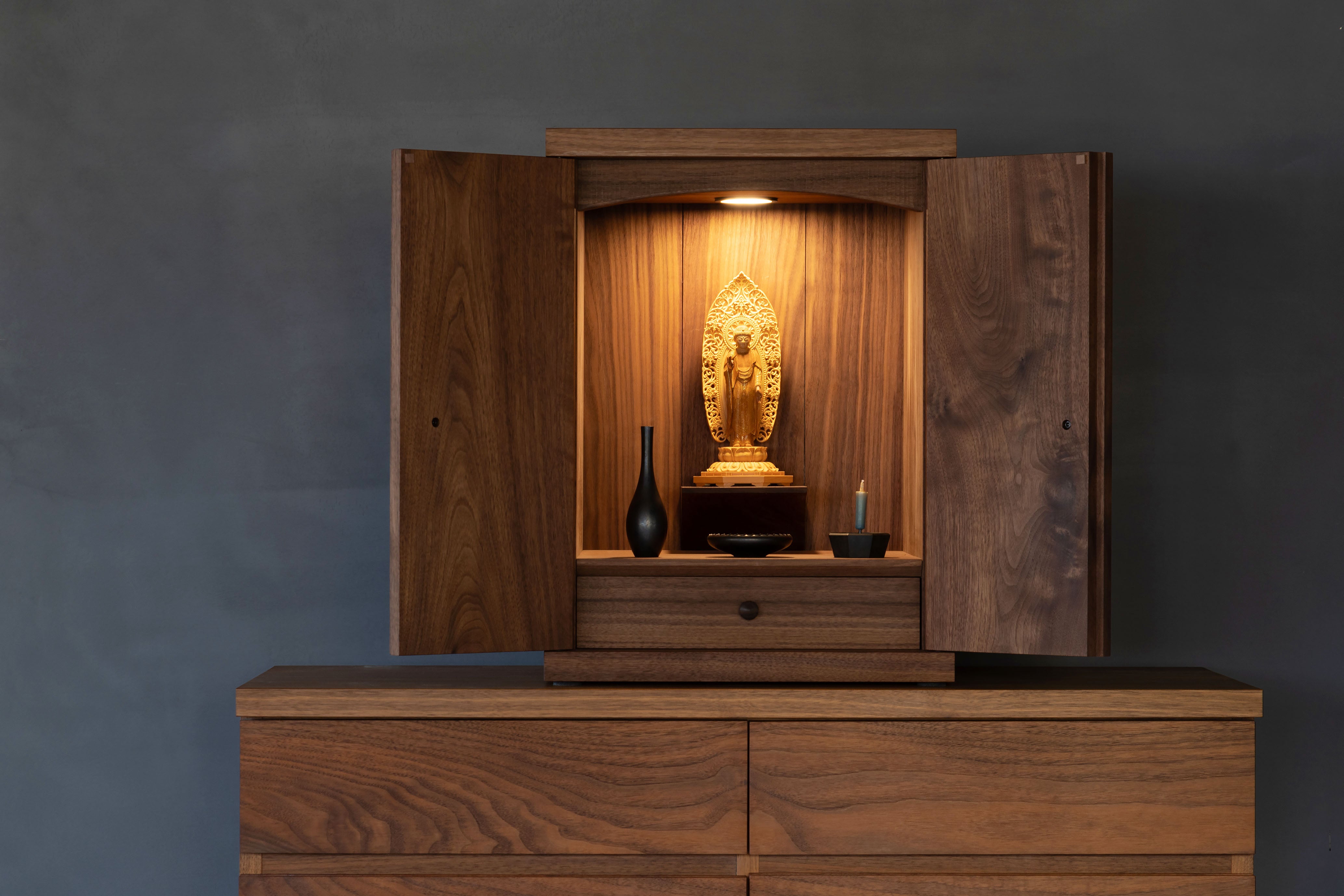 鶴仏壇工芸仏匠 | 福岡・八女の仏壇店